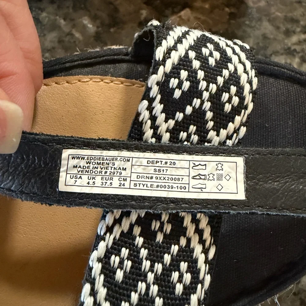 Eddie Bauer Black & White Espadrille Wedge Sandals w/leather‎ straps Sz-7. X